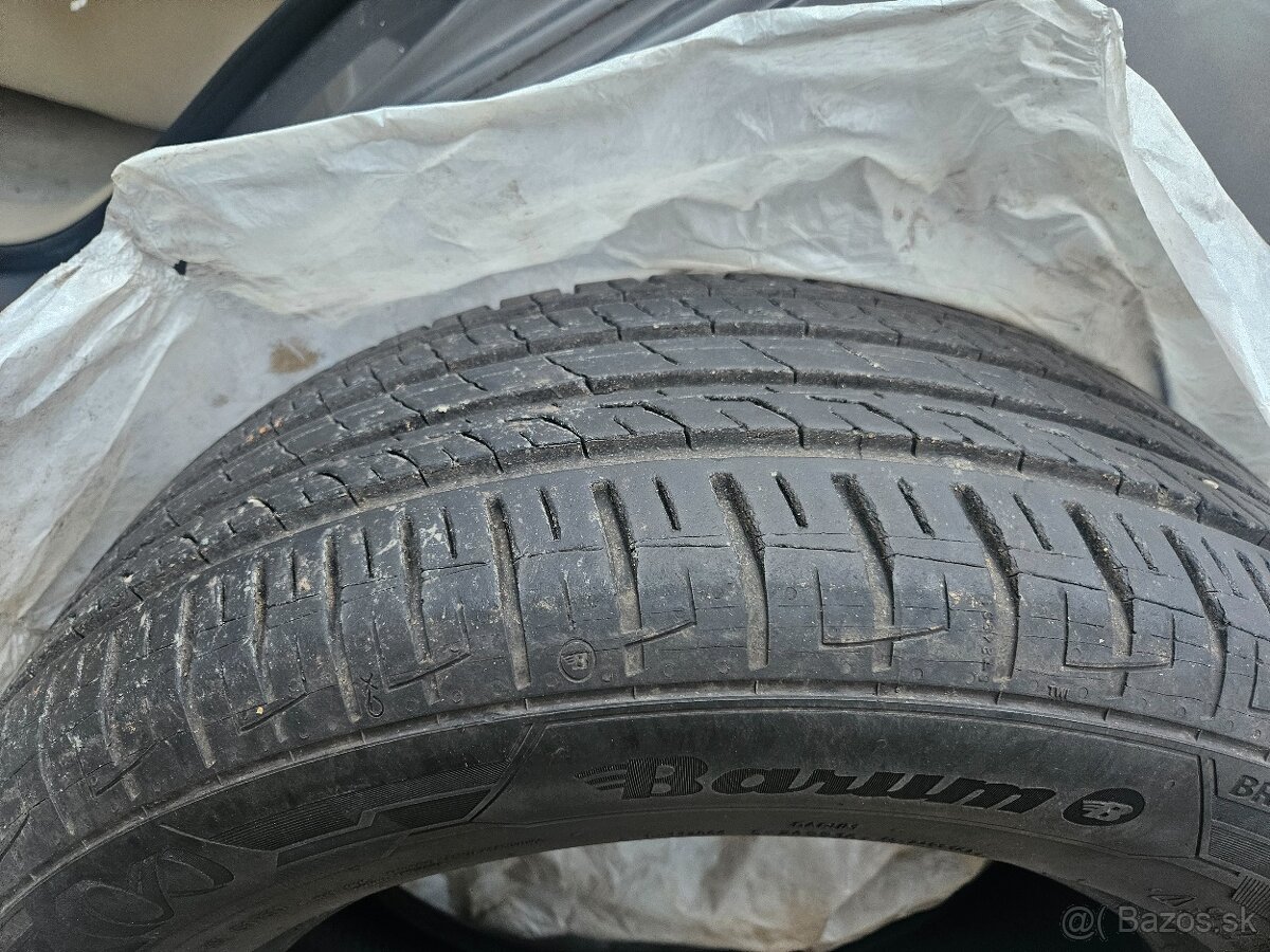 Letne gumy 215/65/r16 - 3