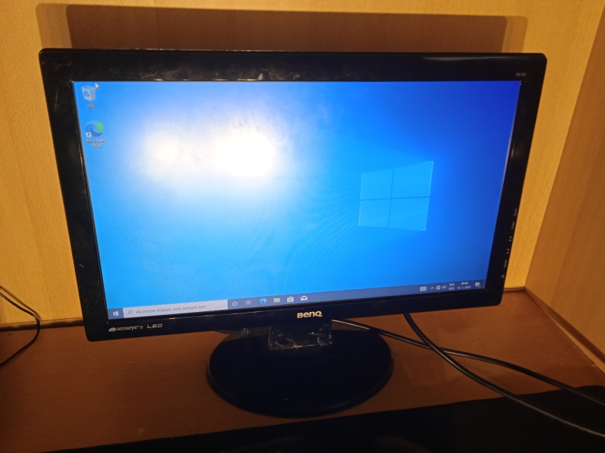 Predám LCD monitor - 3