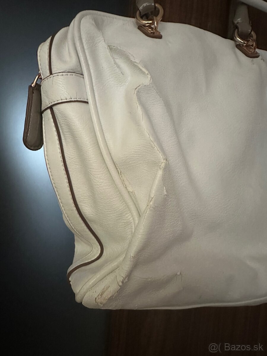 Guess kabelka biela - 3