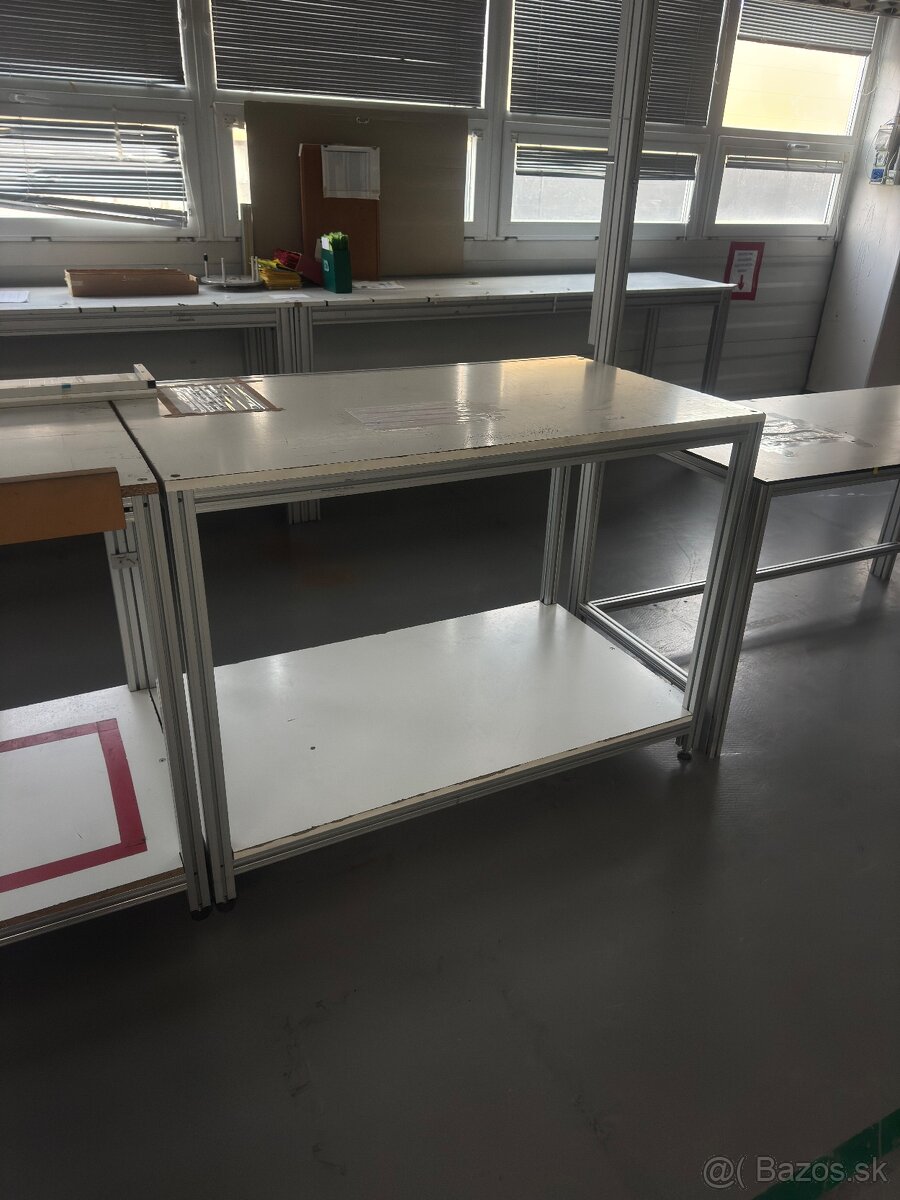 Pracovné stoly - 3