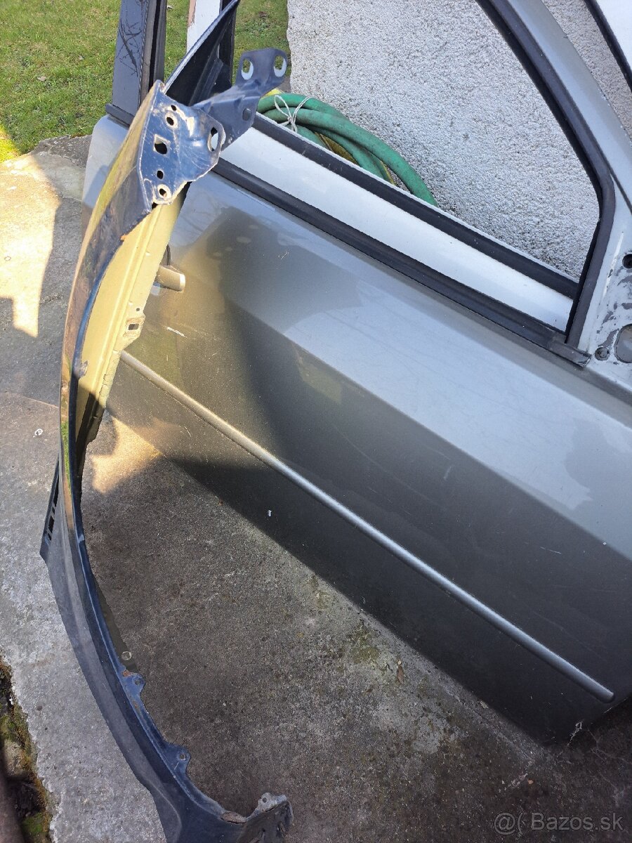 Predam ford mondeo mk4 predne prave blatnik - 3