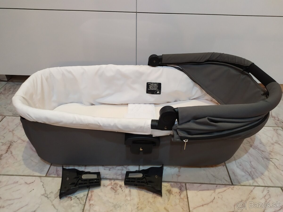 Britax B-motion 4 plus; vanička a dalšie príslušenstvo - 3