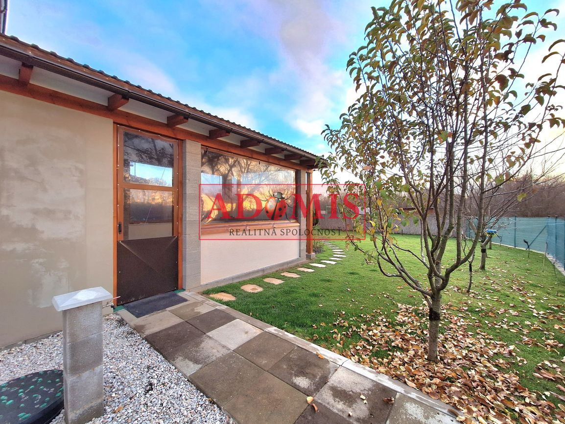 ADOMIS - predáme 4-5 izbový bungalov Košická Polianka, 710m2 - 3