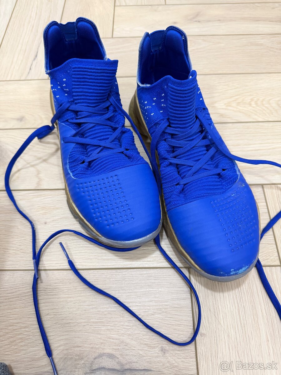 Understand Armour Curry - 3