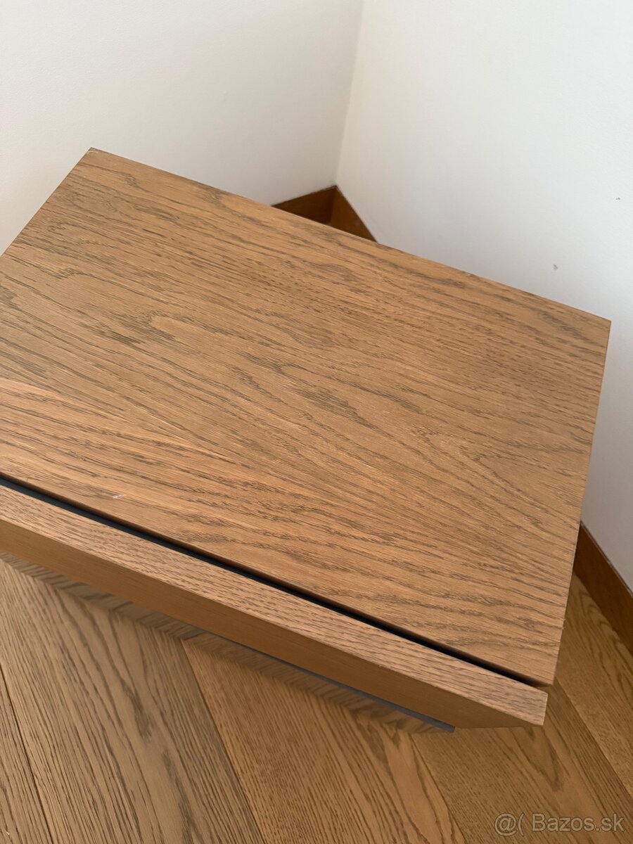 Nočný stolík - 3
