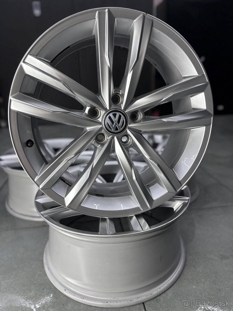 5x112 r18 Dartford Passat b8 R line - 3