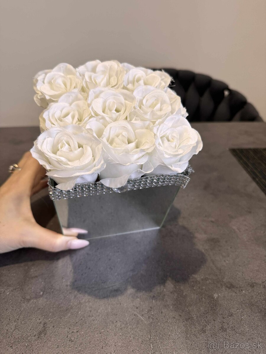 Zrkadlova dekoracia - 3