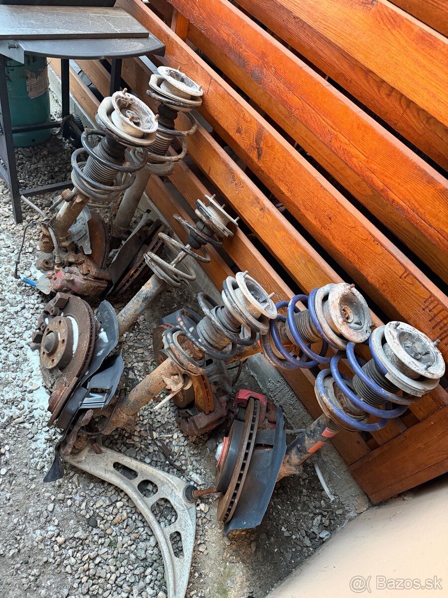 Náhradné Dieli na e46 4x4 - 3