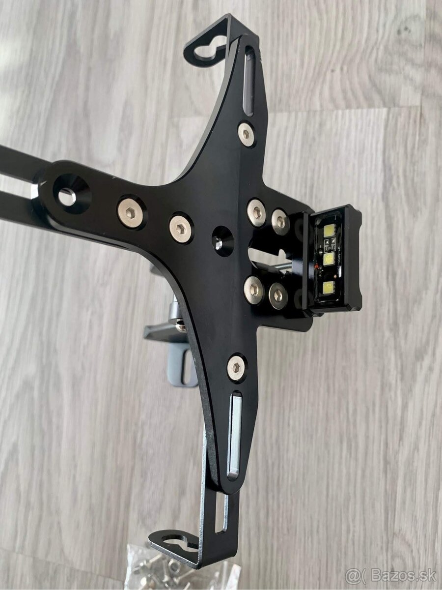 Predám univerzálny držiak na ŠPZ - 3