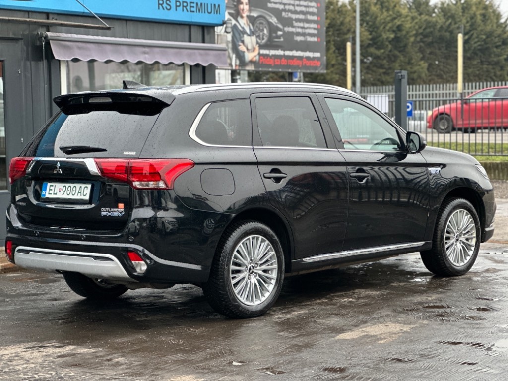 Mitsubishi Outlander 2.4 PHEV 4x4 - 3