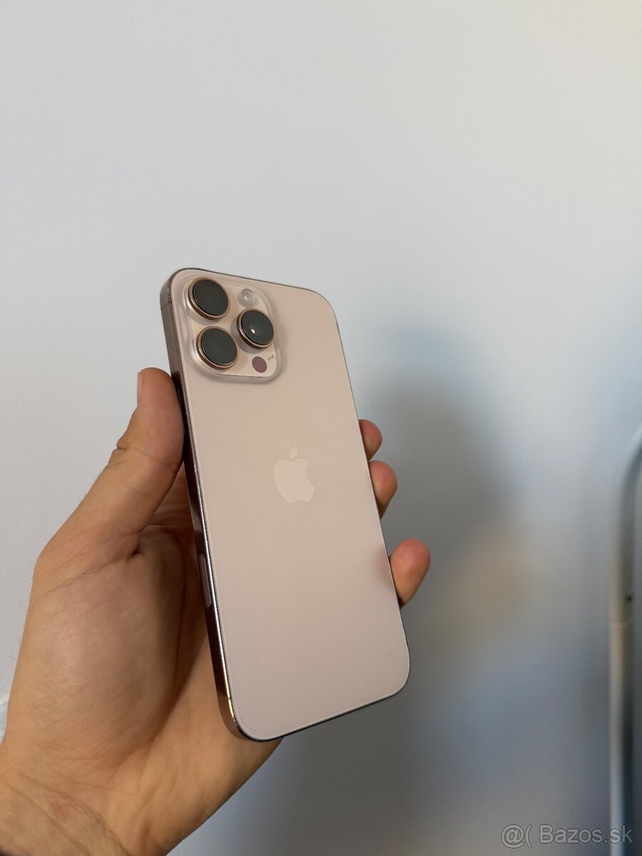 iPhone 16 Pro Max 1TB - 3