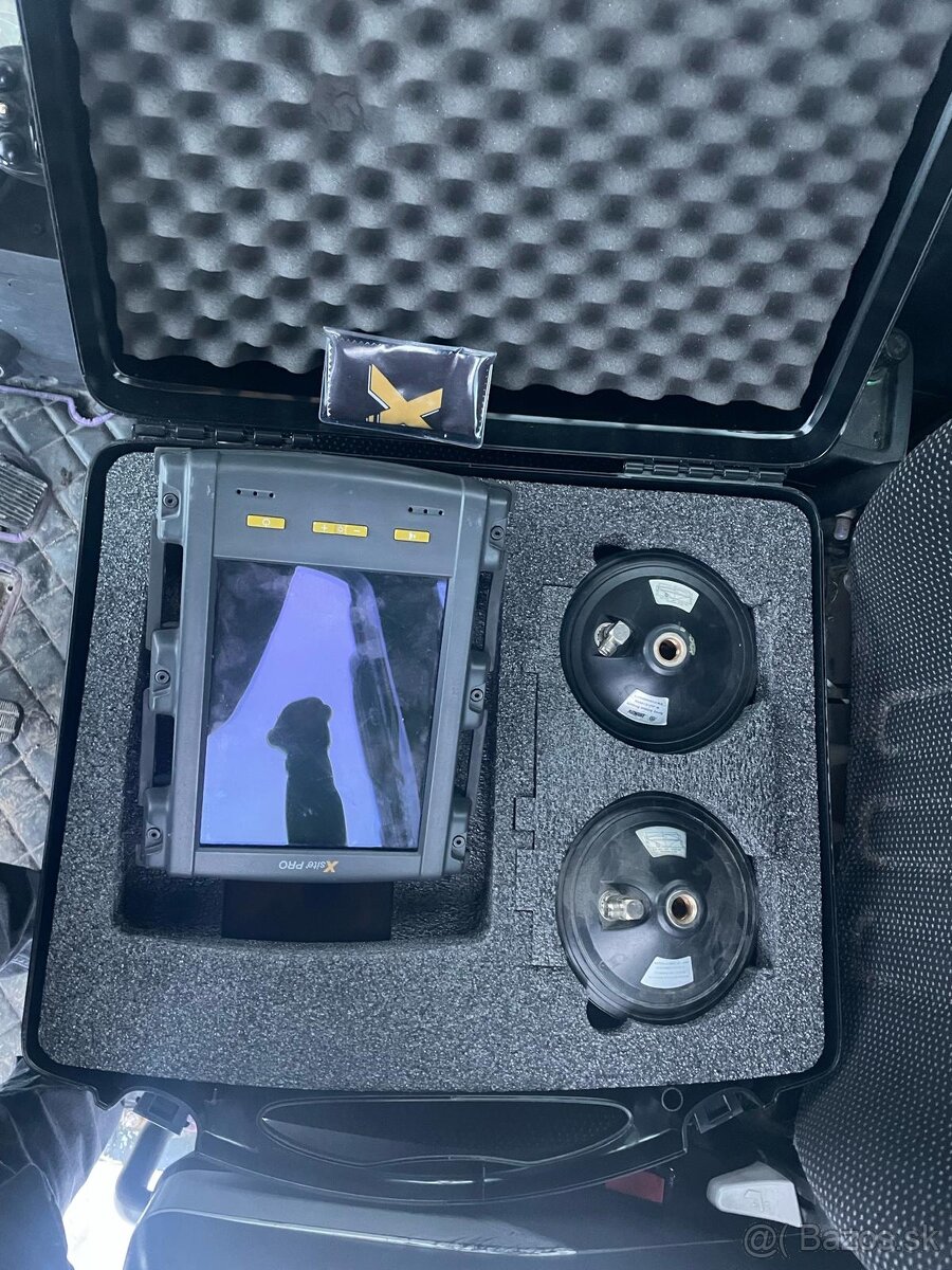 Kolový otočný bagr Hyundai HW160 - 3