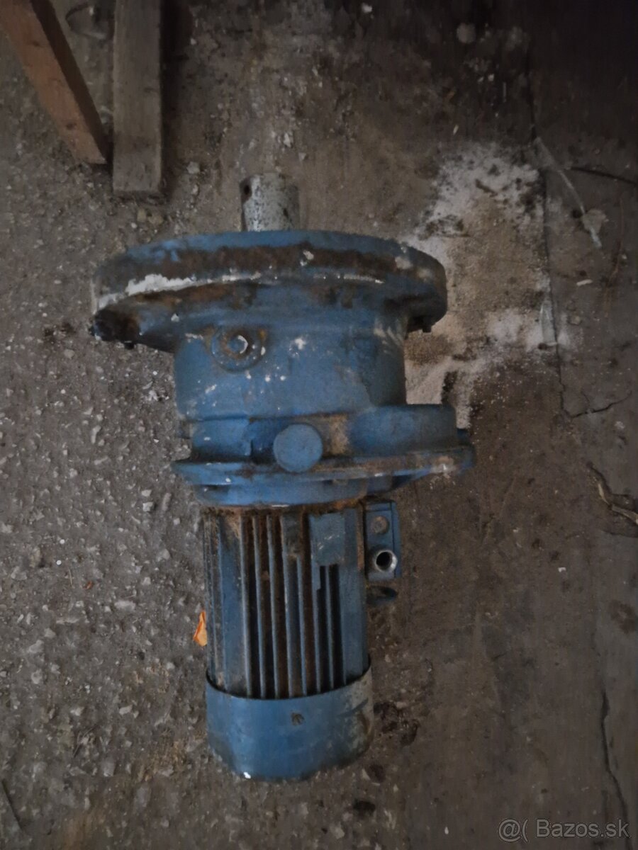 elektromotor s prevodovkou - 3