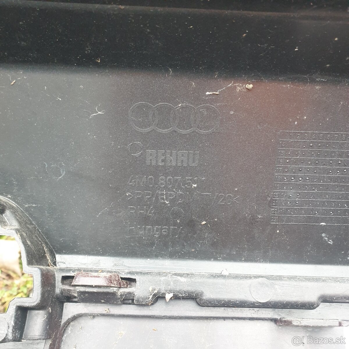 Audi Q7 Naraznik 4M0807511 - 3