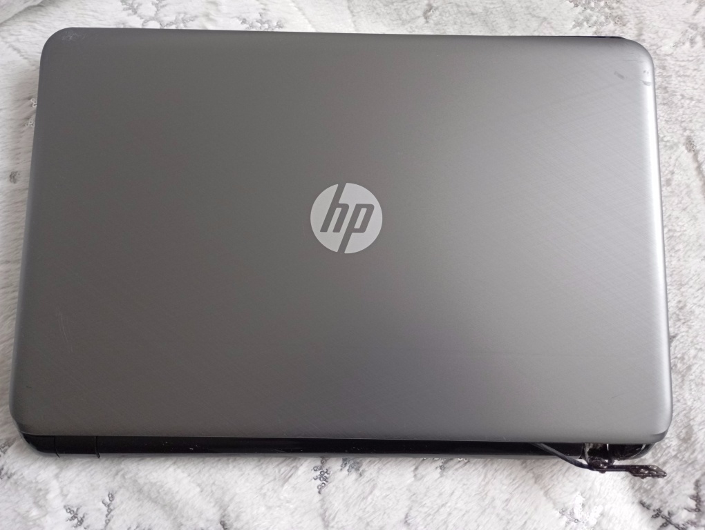 rozpredám na diely notebook Hp 15 - r261nc - 3