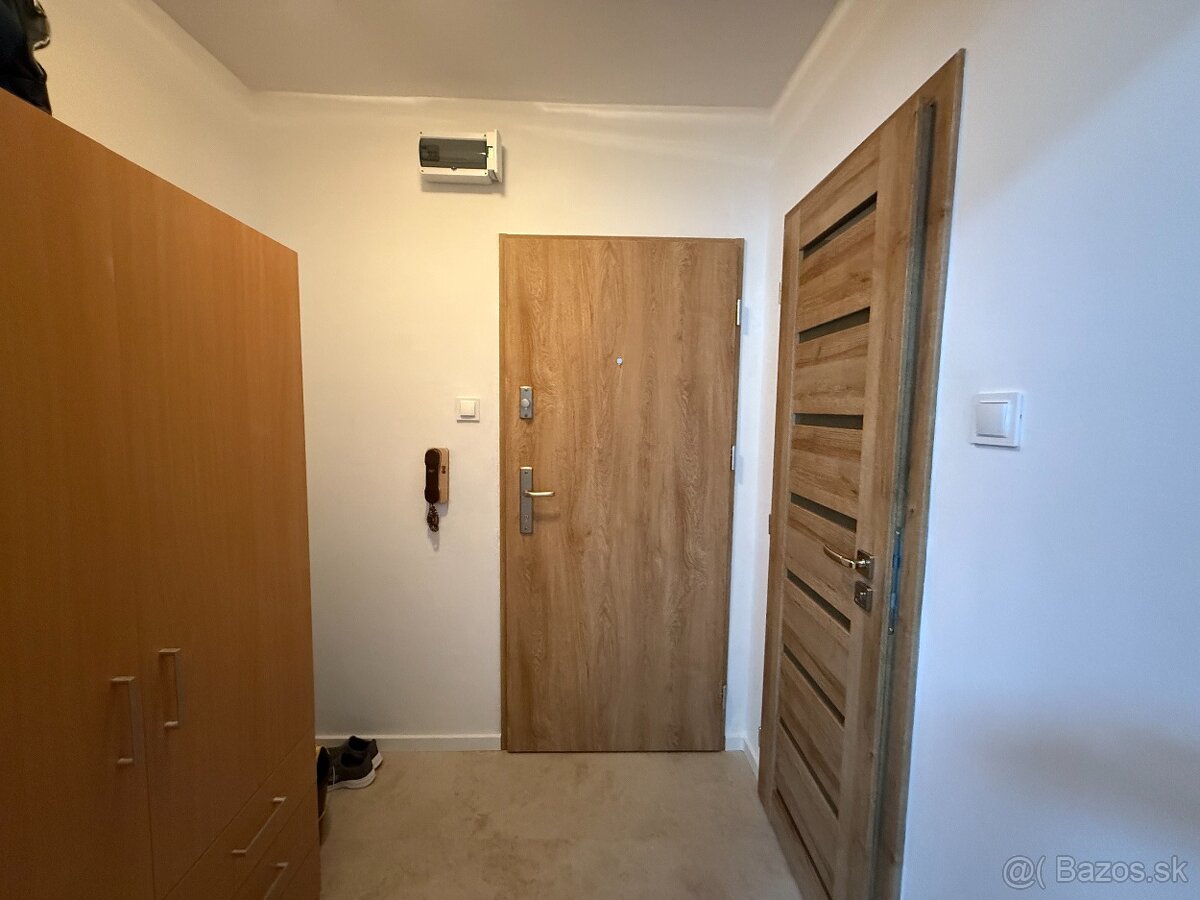 Rezervované: Reality Simply: na prenájom jednoizbový byt - 3