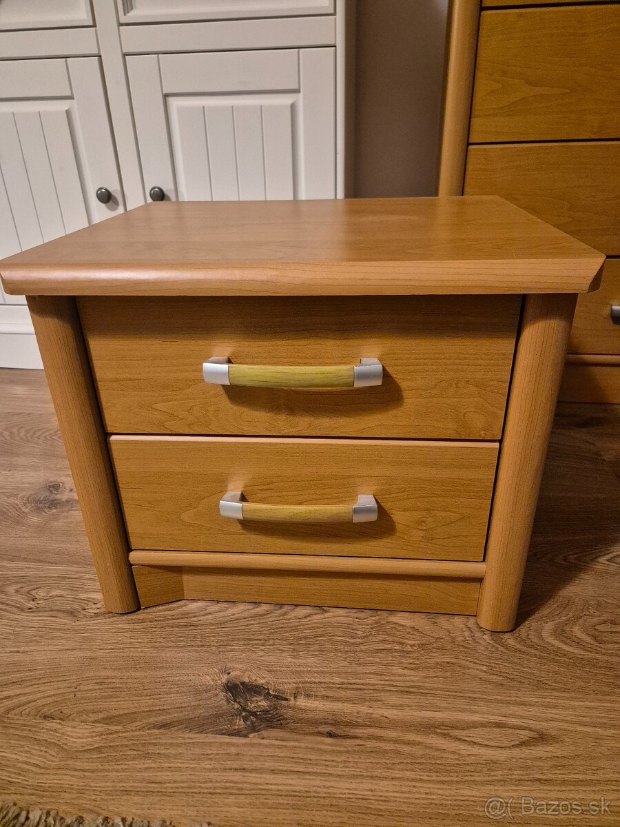 Predám komodu a dva nočné stolíky - 3