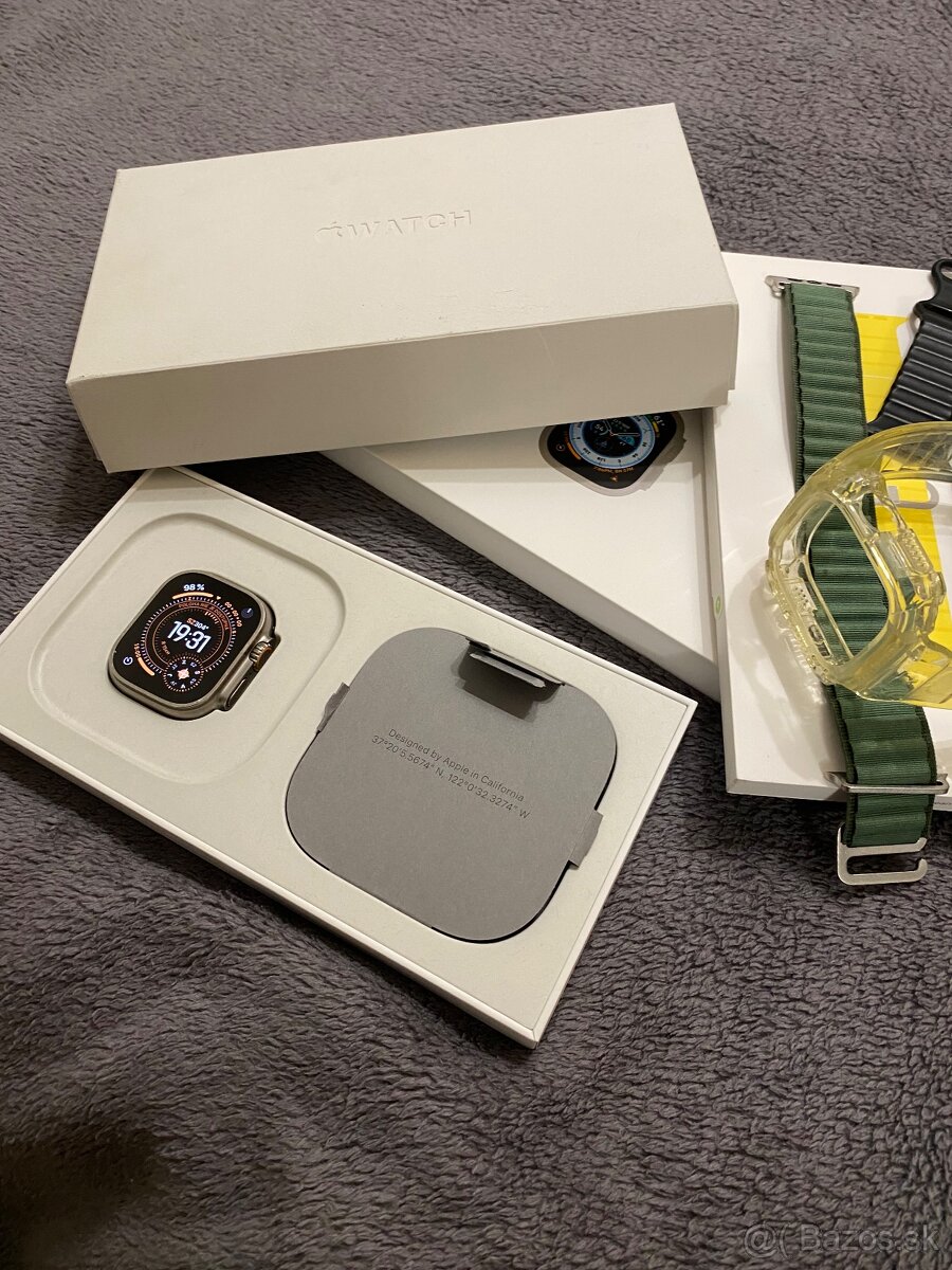 Apple Watch Ultra + 3 náramky - 3
