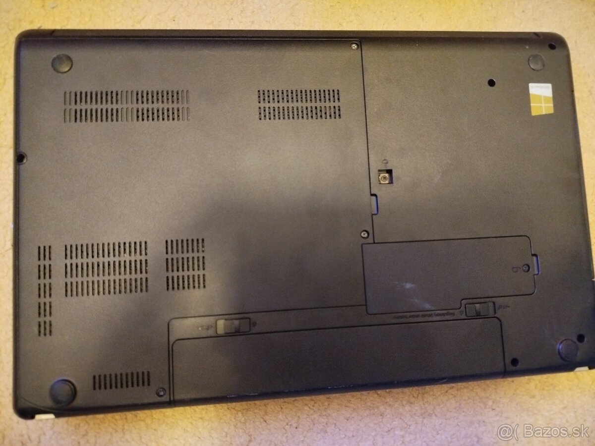 Lenovo ThinkPad bez disku s nabíjačkou - 3