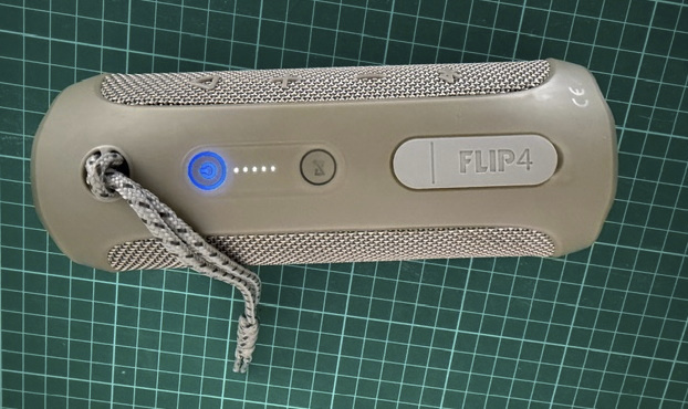 Predám reproduktor JBL FLIP 4 - 3