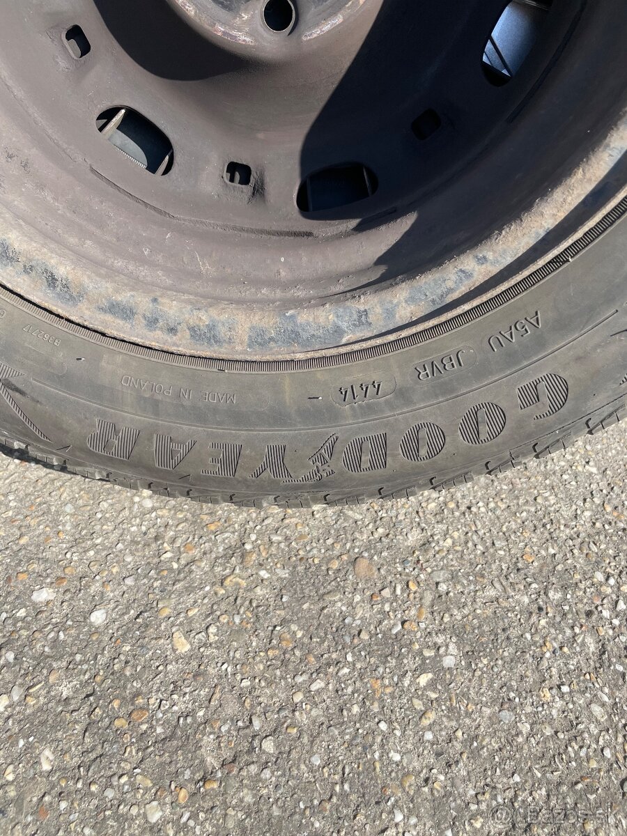 165/70 r14 - 3
