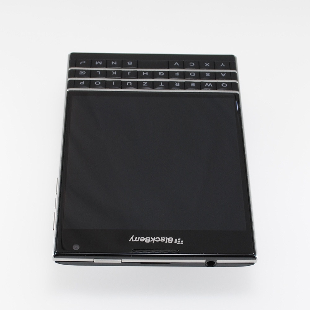 BlackBerry Passport - 3