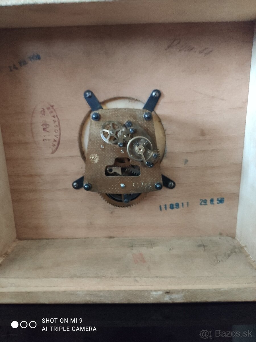 Predam nastenne hodiny - 3