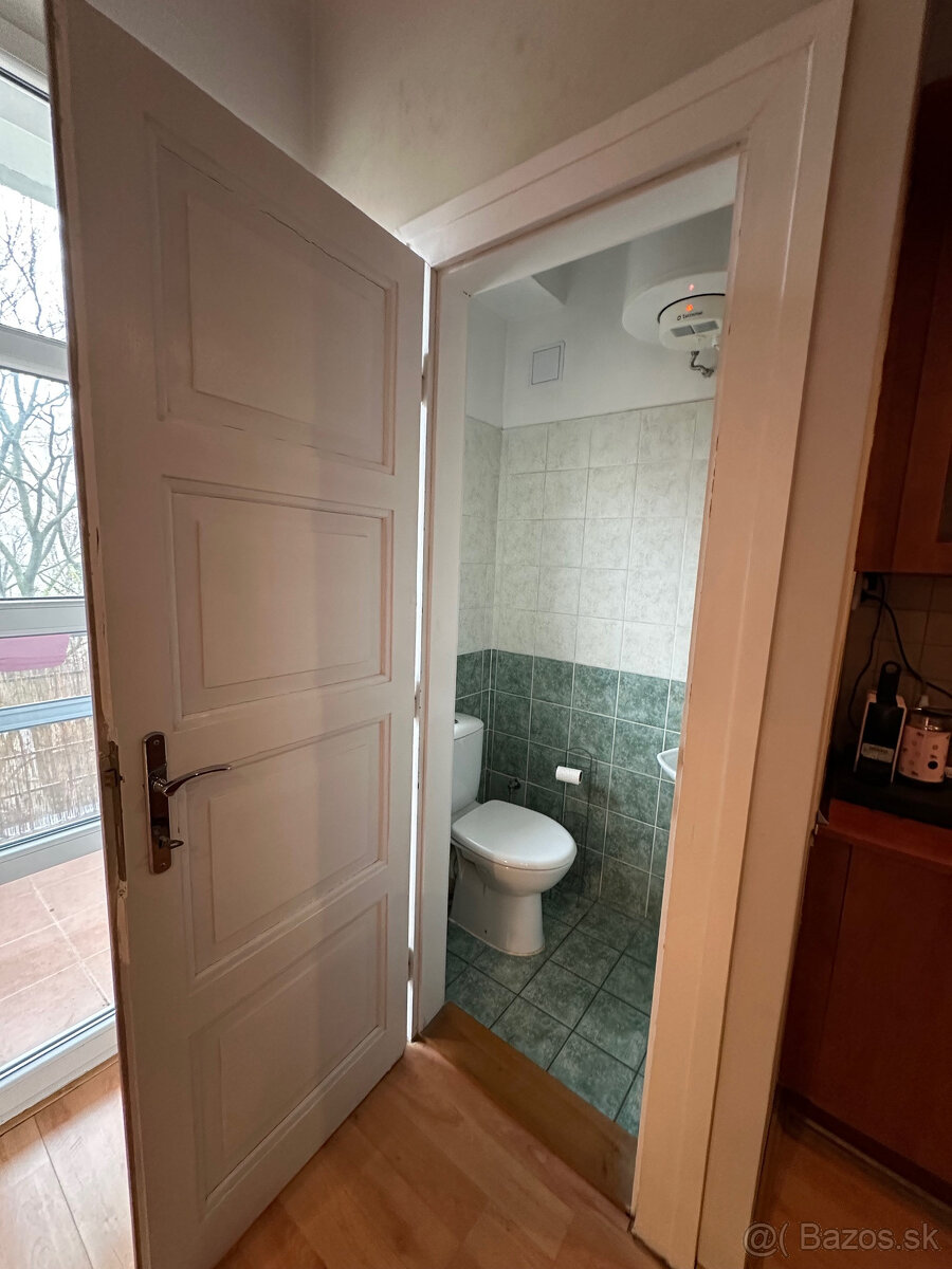 Predaj nadčasového 2-izbového bytu po kompletnej rekonštru - 3