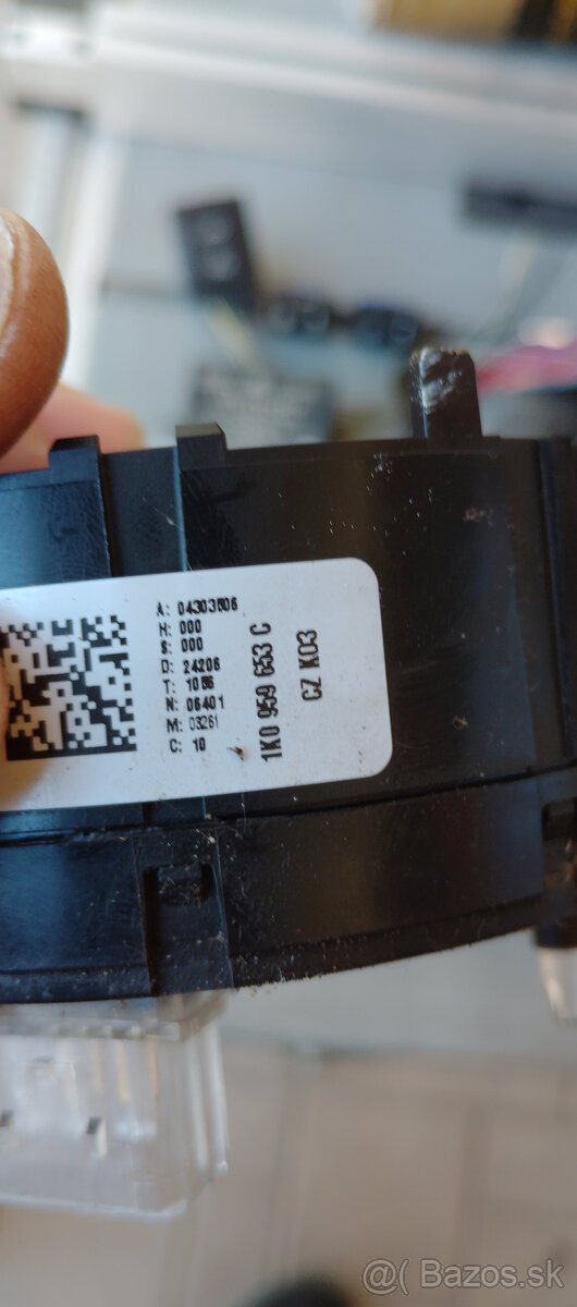 podvolantovy krúžok - 3