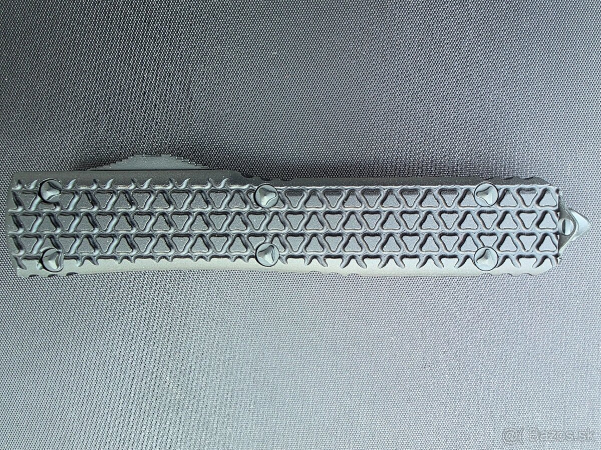 Microtech Ultratech Hellhound Tri Grip Black Hardware - 3