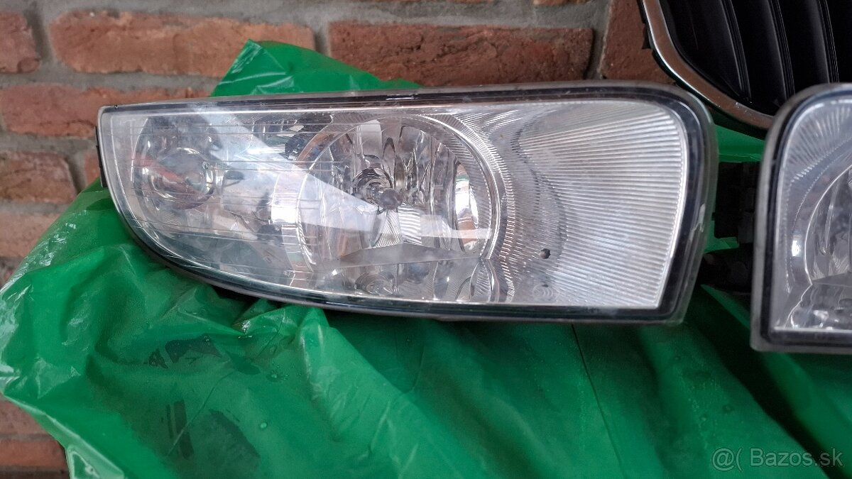 Superb 2 predná mriežka nárazníka - 3