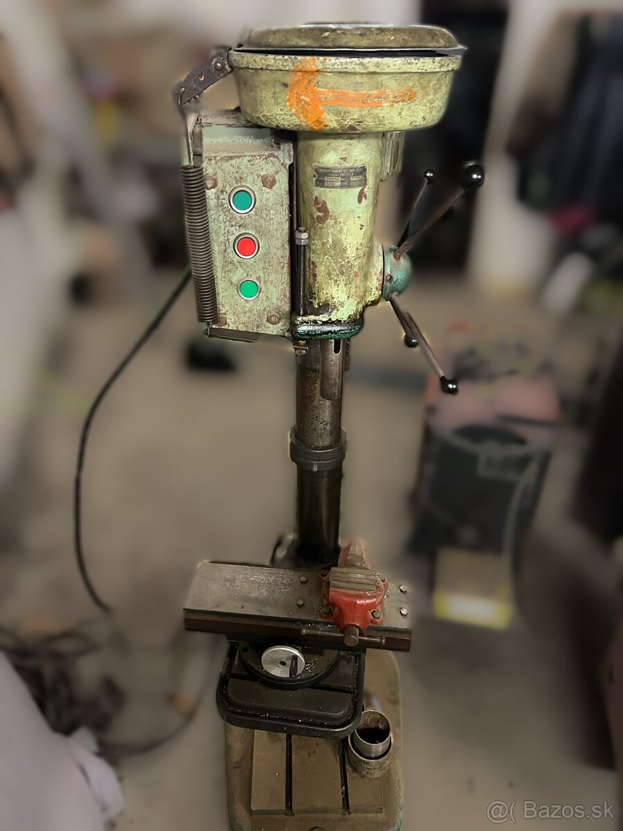 Stojanová vŕtačka - 3