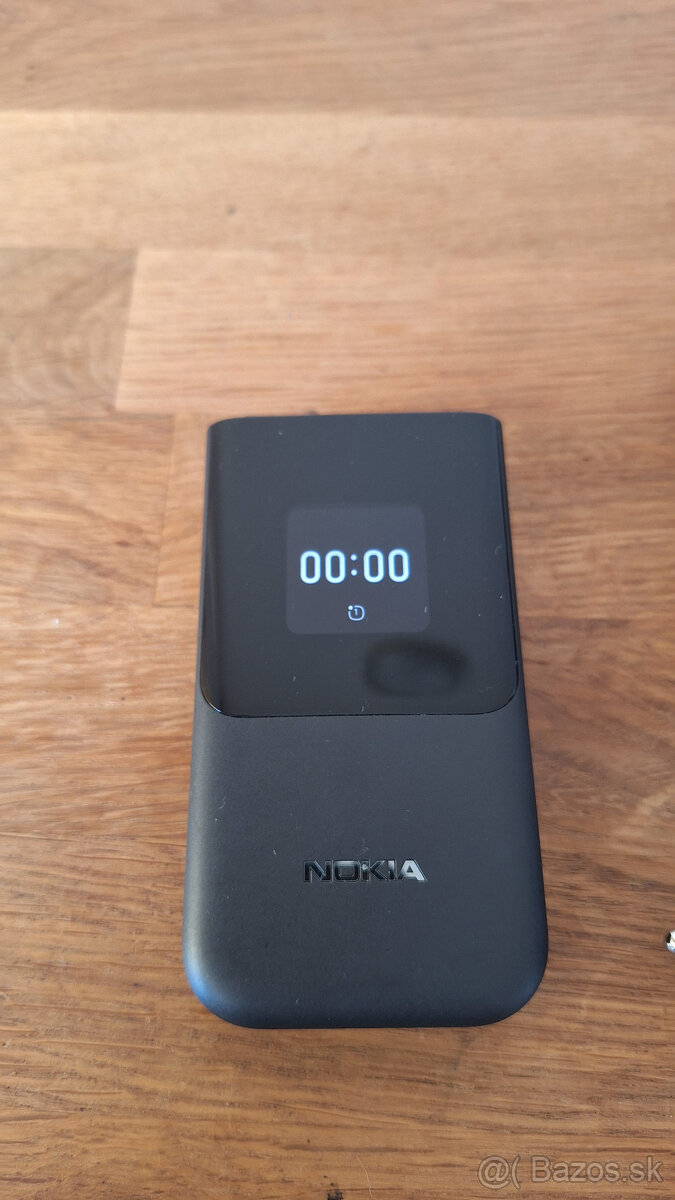 Nokia 2720 Flip / LTE / dual sim - 3