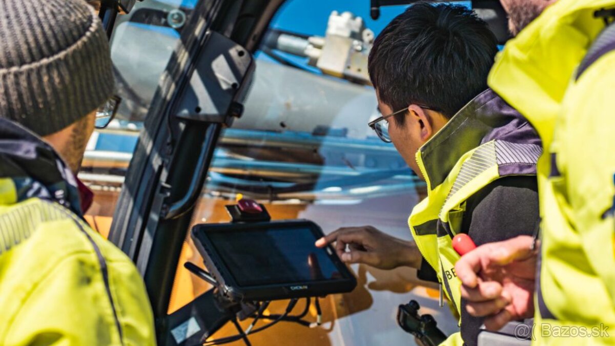 Navigácia pre stavebné stroje EasyNav eMG 100 - 3