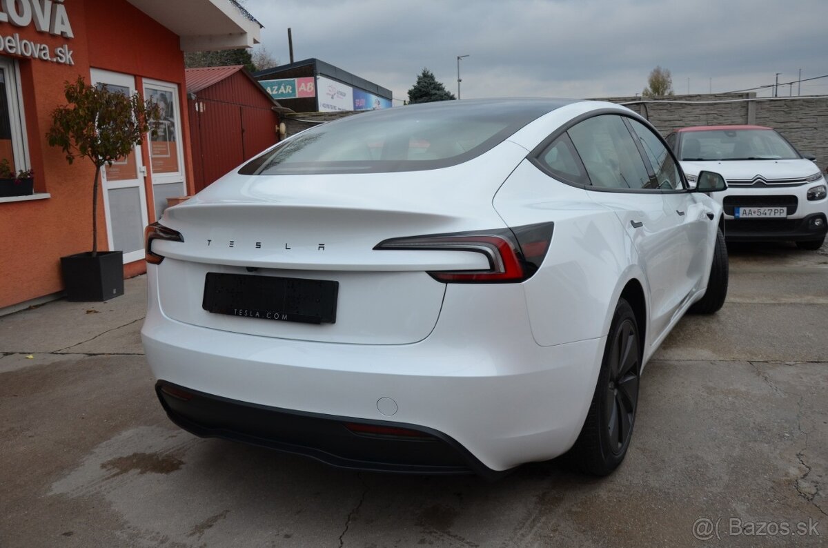 Tesla Model 3 Long Range RWD - 3