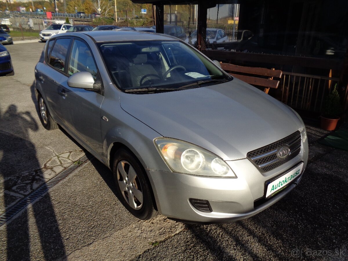 KIA Cee’d 1.6 CRDi VGT LX - 3