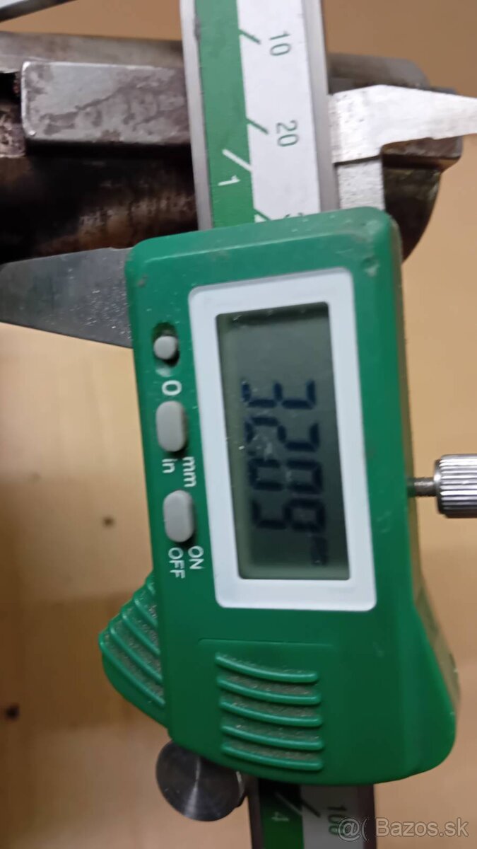 Elektrický motor a prevodovka - 3