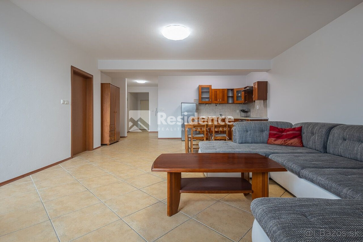 Na predaj 3-izbový byt priamo v centre Liptovského Mikuláša - 3