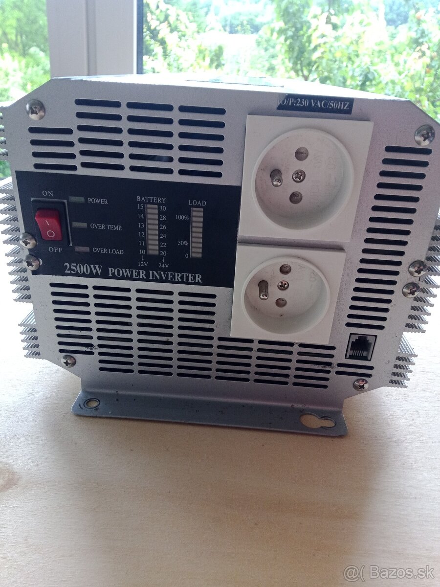 Menič HQ 2500W, 12V>230V - 3