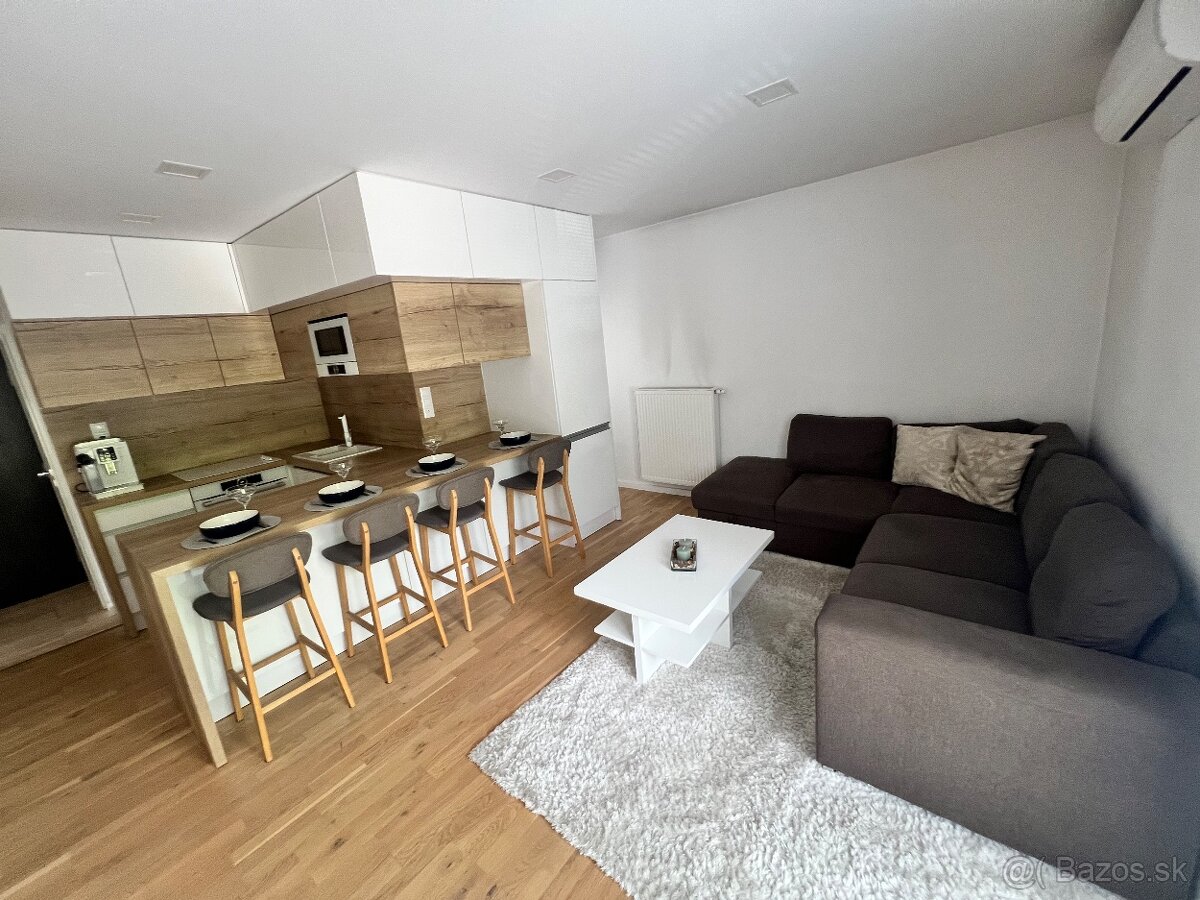 Predám 3 Izb byt v centre mesta Komárno - 3