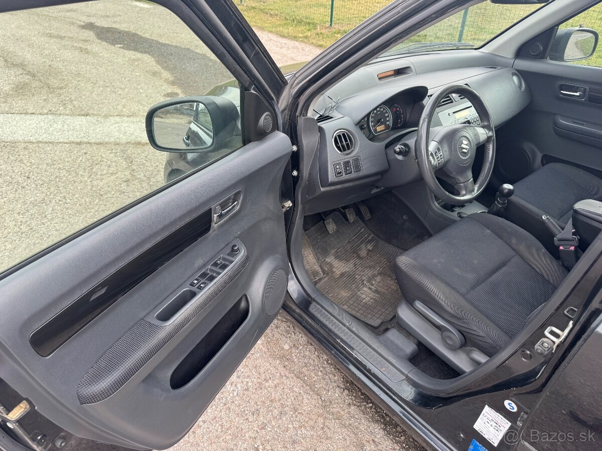 Predám Suzuki Swift 1,3i 4x4 - 3