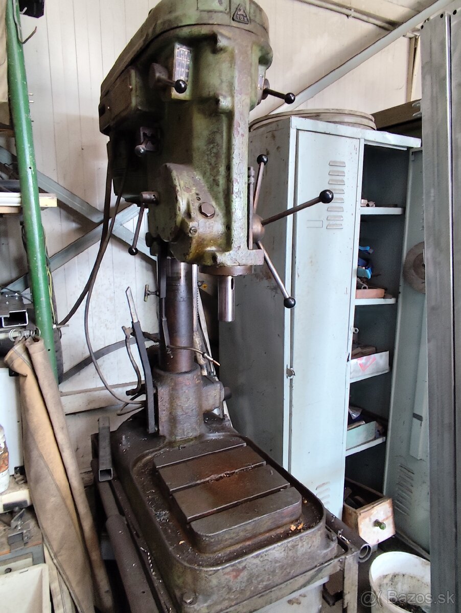 Stolová vŕtačka TOS - 3