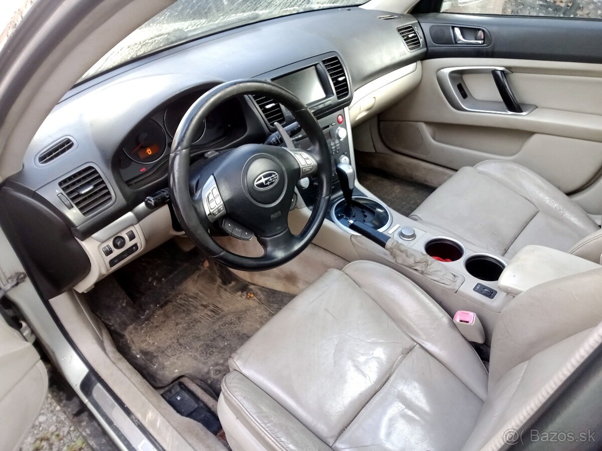 Subaru Outback 3.0 LPG 4x4 Si-Drive - 3
