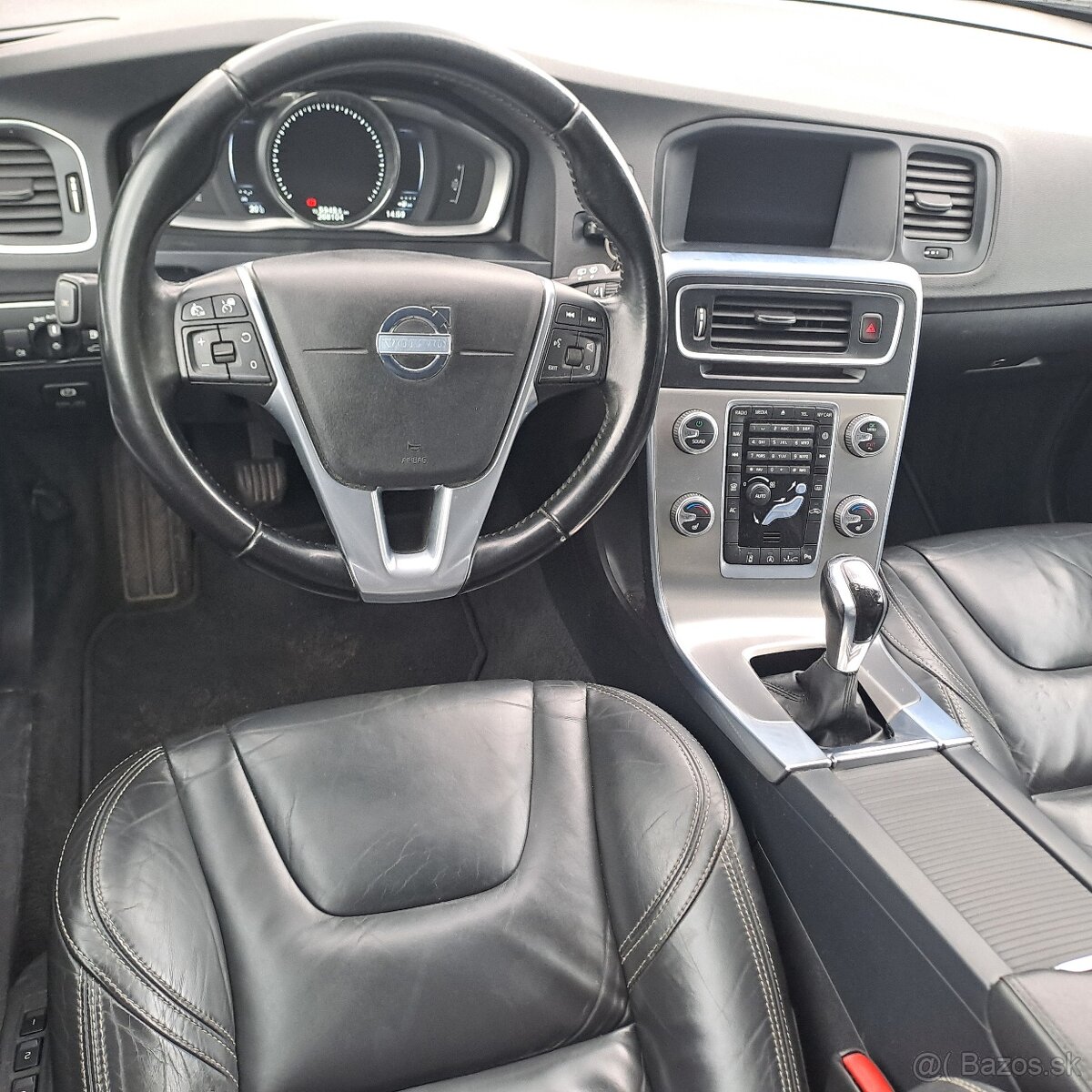 Volvo V60 D4 2.0d ,133kW r.2014 - 3