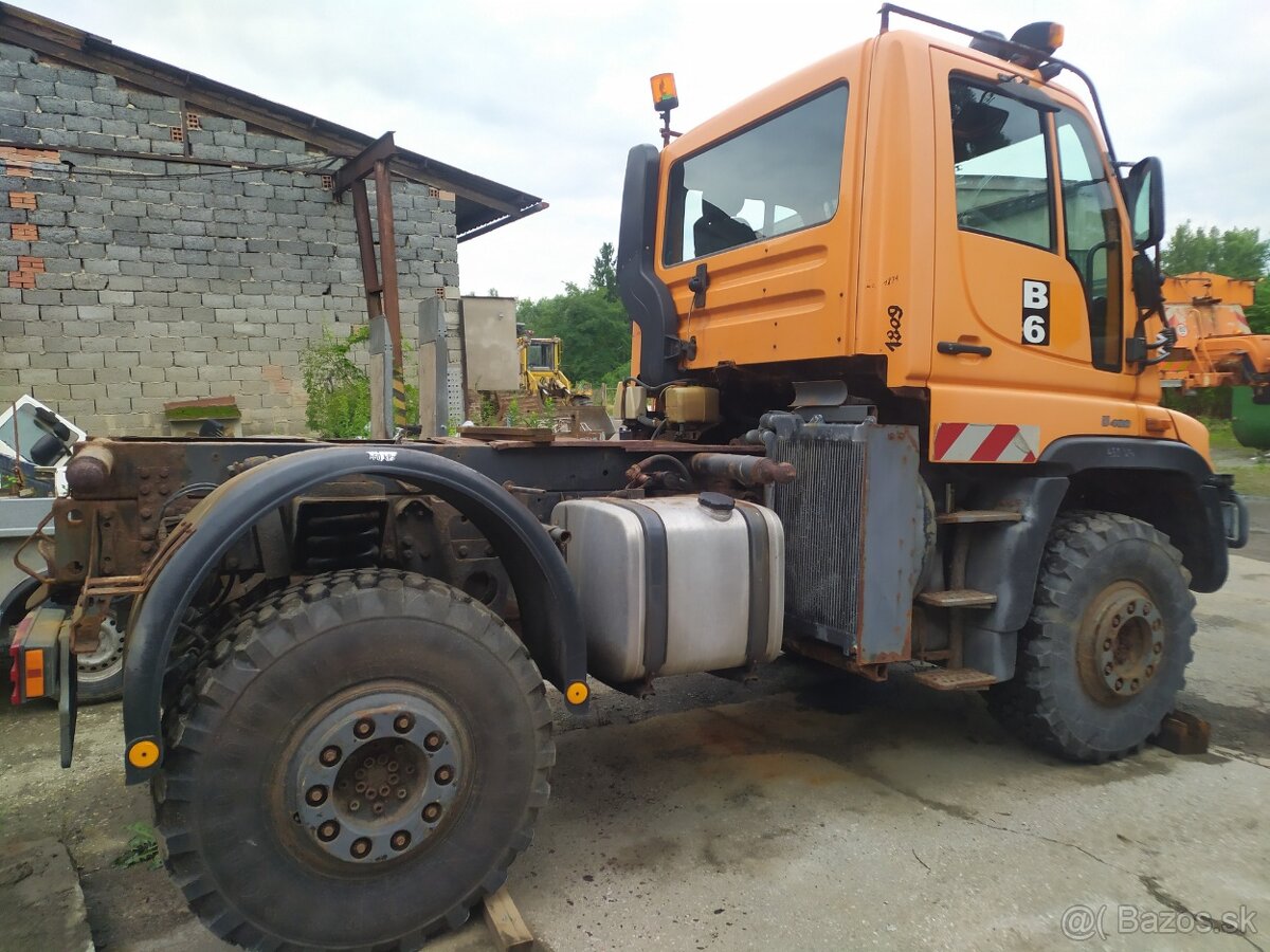 Mercedes Unimog U400 - 3