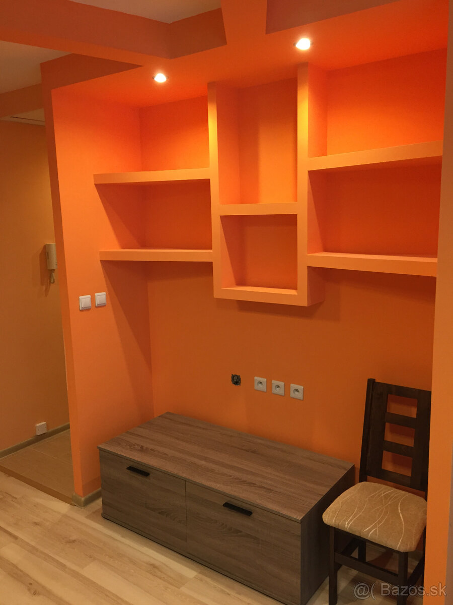 Na predaj 1-izb. byt, pôvodný stav. Terasa, Humenska 19, KE - 3