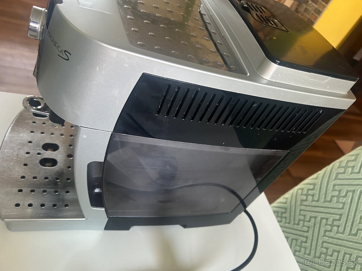 Delonghi Magnifica S - 3
