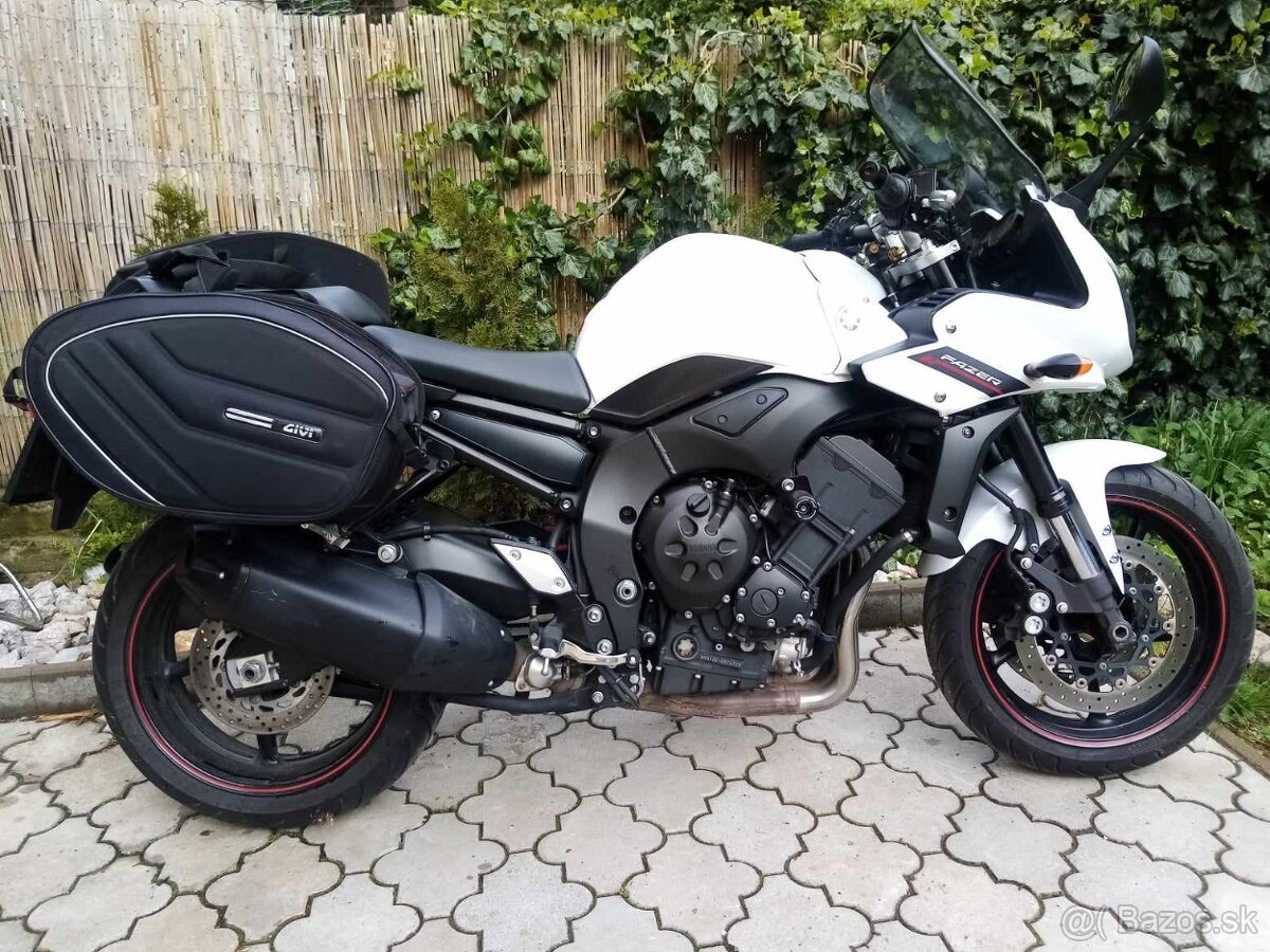 Yamaha fz1 - 3