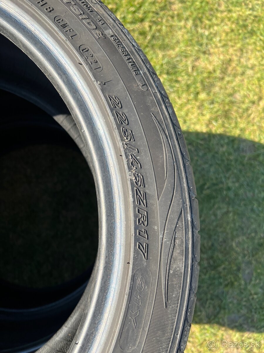 Nexen NFera su1 225/45 r17 - 3