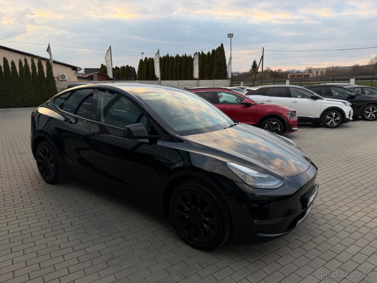 Tesla Model Y Dual Long Range AWD SK ŠPZ - 3